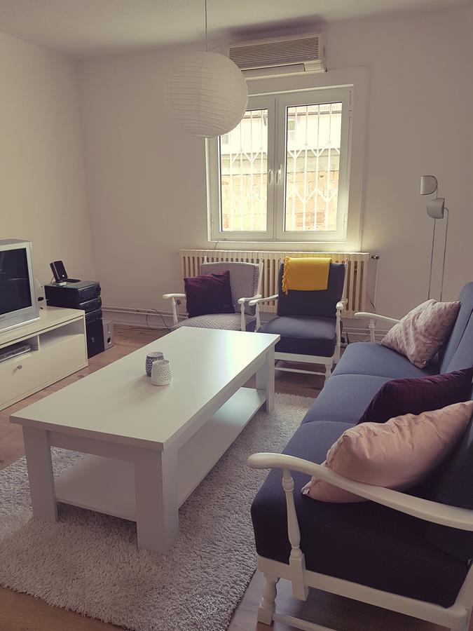 Cosy And Chic... Parking Included Leilighet Sarajevo Eksteriør bilde