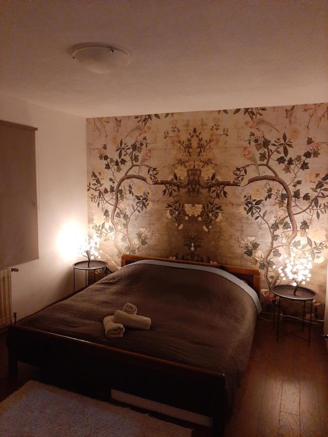 Cosy And Chic... Parking Included Leilighet Sarajevo Eksteriør bilde